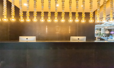 德事商務中心（上海東亞銀行）