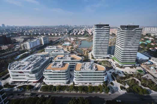 萬源城開中心：現代化辦公環境，助力企業騰飛