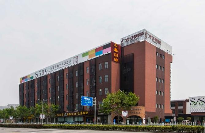 S569上海服裝數字化創意園：紅色磚墻，打造獨特辦公氛圍