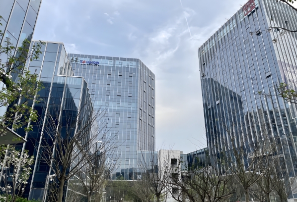 上海中泰廣場大虹橋高能總部綜合體 僅余一席獨棟辦公熱售